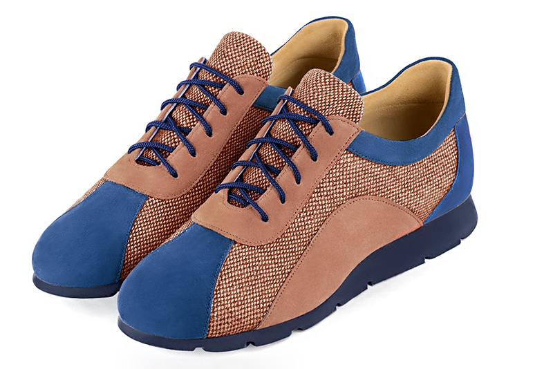 Electric blue and terracotta orange women's two-tone elegant sneakers. Round toe. Flat rubber soles. Front view - Florence KOOIJMAN